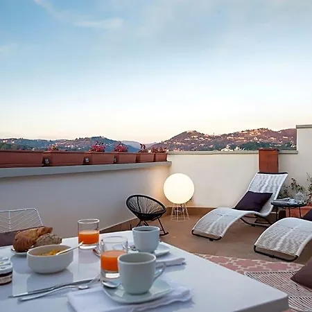 Lorena 4* Florence