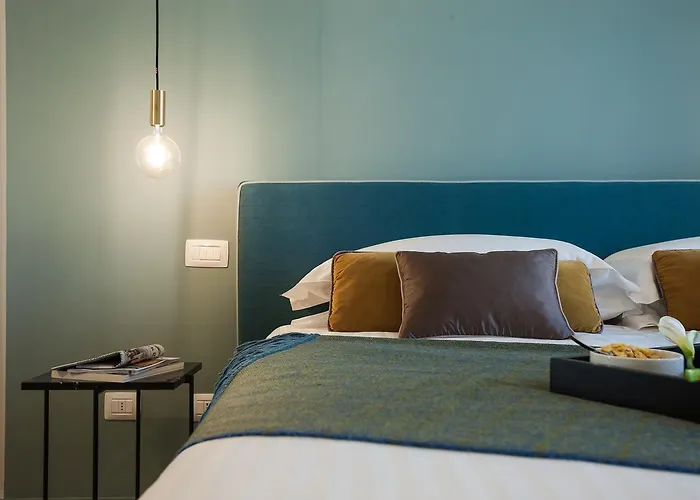 로레나 스위트 B&B 4*